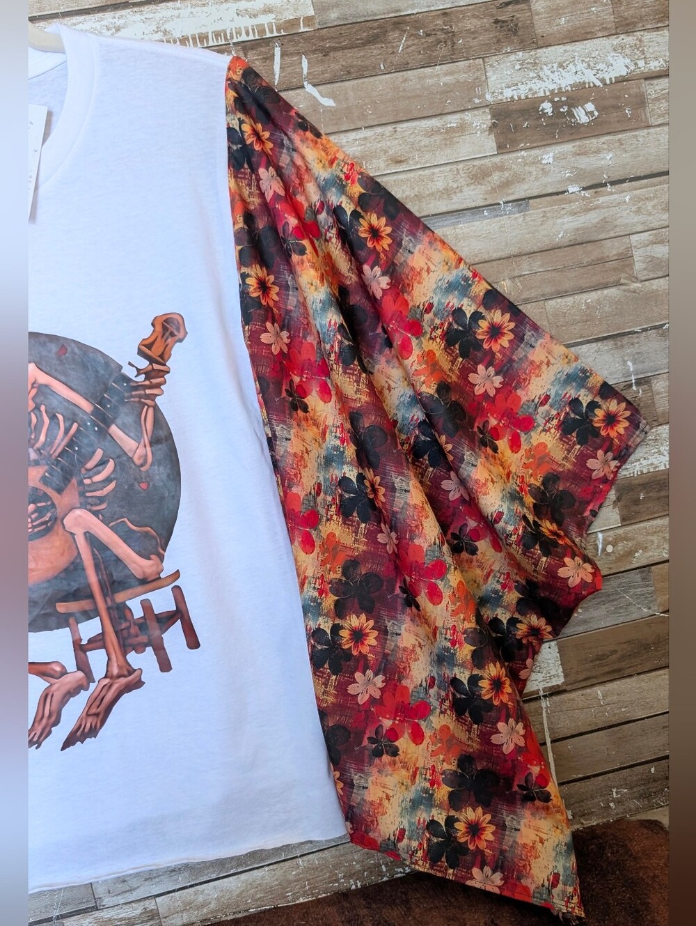 Jerry Garcia Graphic W Boho Floral Bat Winged Sleeves Top - Picture 4 of 15